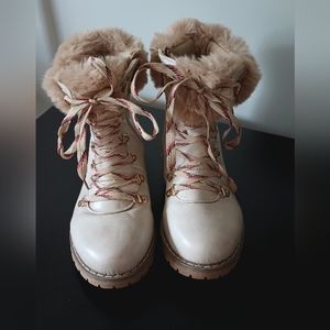 Catherine Malandrino Beige Winter Faux Fur Lace Up Combat Boots  Womens Sz 9